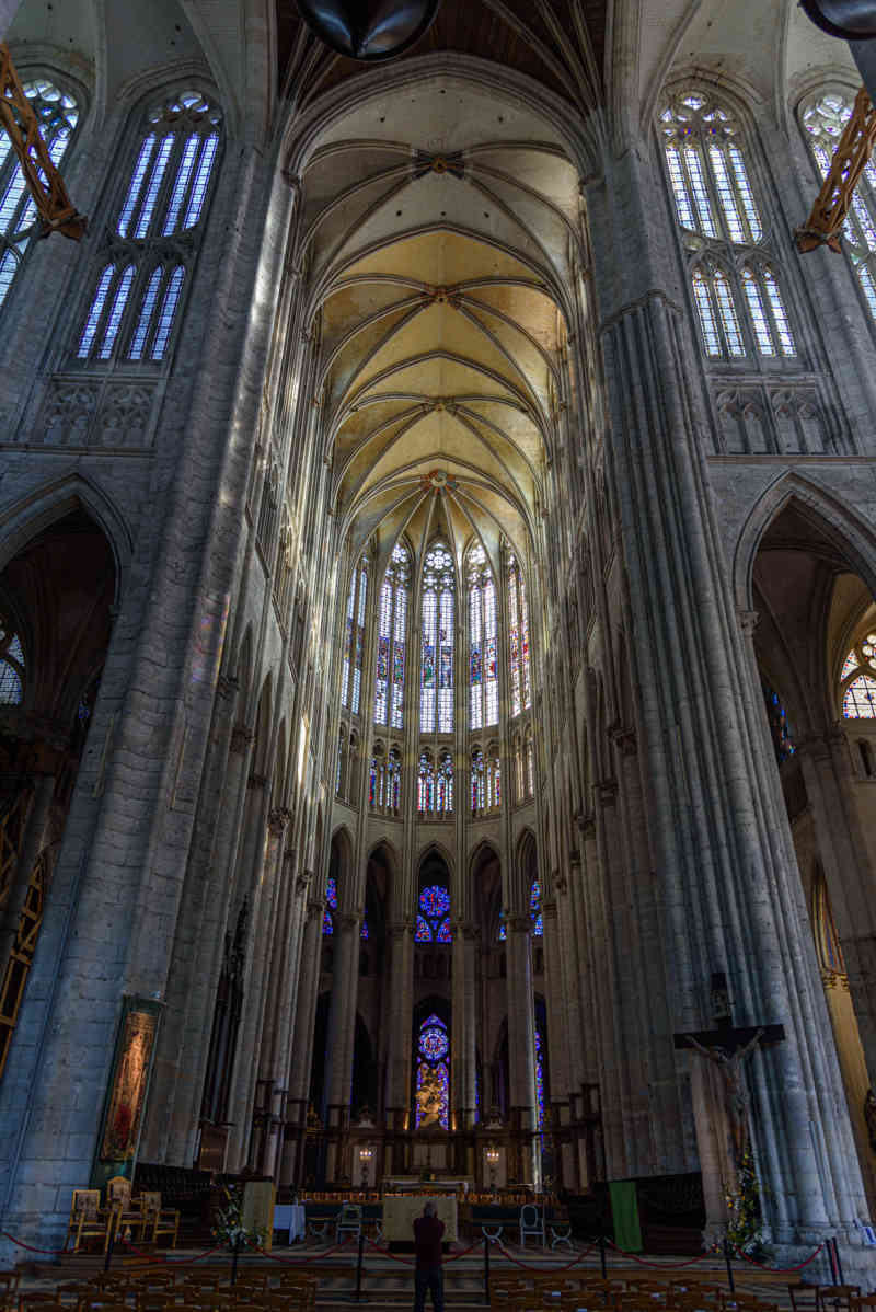 Francia - Beauveais 10 - catedral de San Pedro de Beauvais.jpg